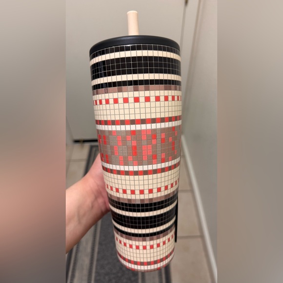 Brumate x Anthropologie Limited Edition 40oz Era - SUNRISE TILE / BLACK MOTIF - Picture 4 of 6